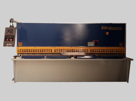QC12Y-6X3200氣動托料擺式剪板機E200P